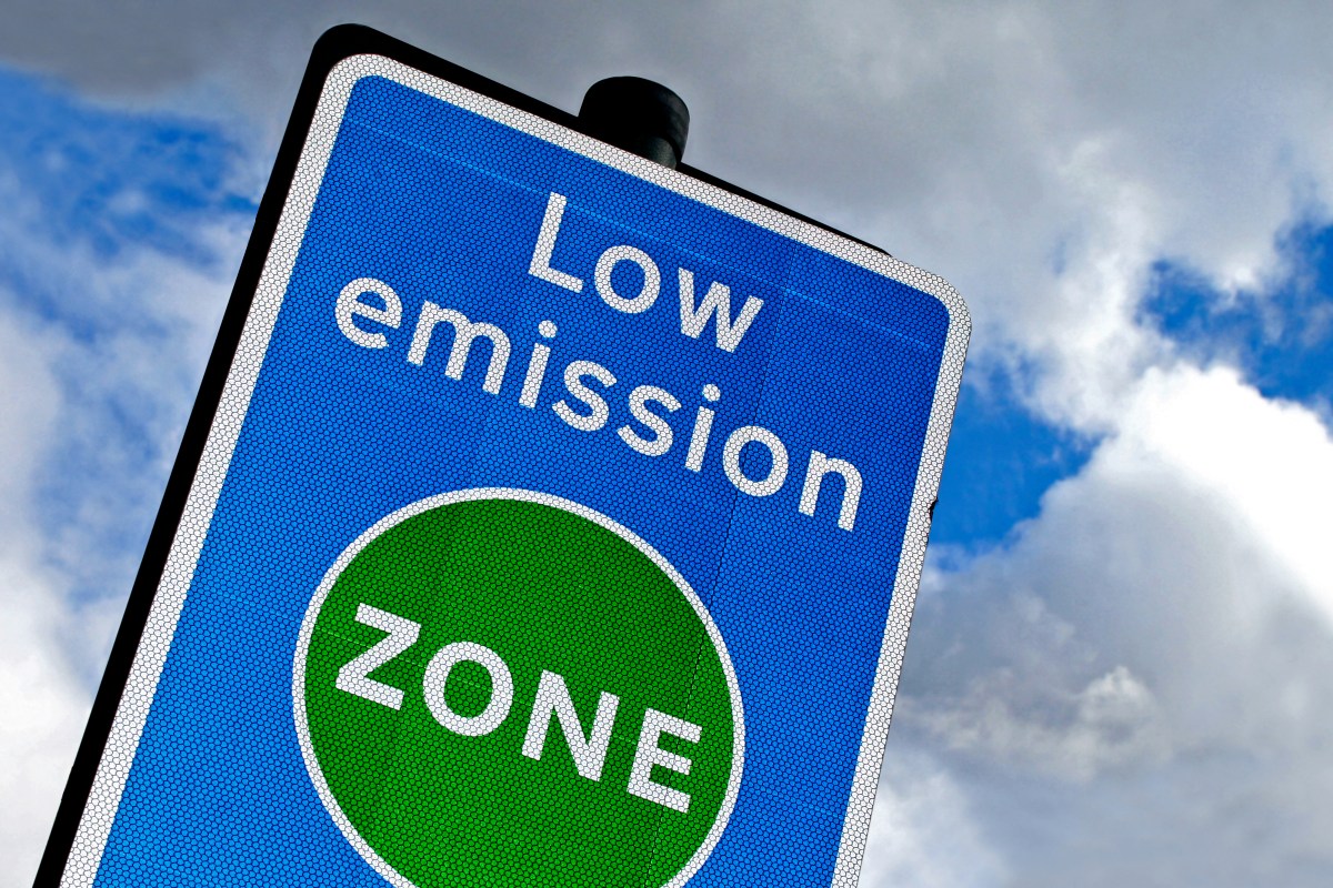 low-emission-zone-sign.jpg