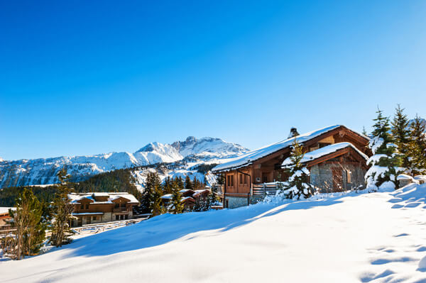 ski-lodge-blue-skies