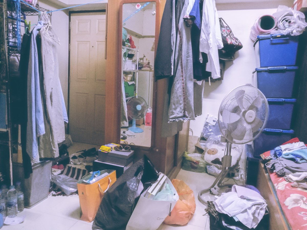 cluttered-room.jpg
